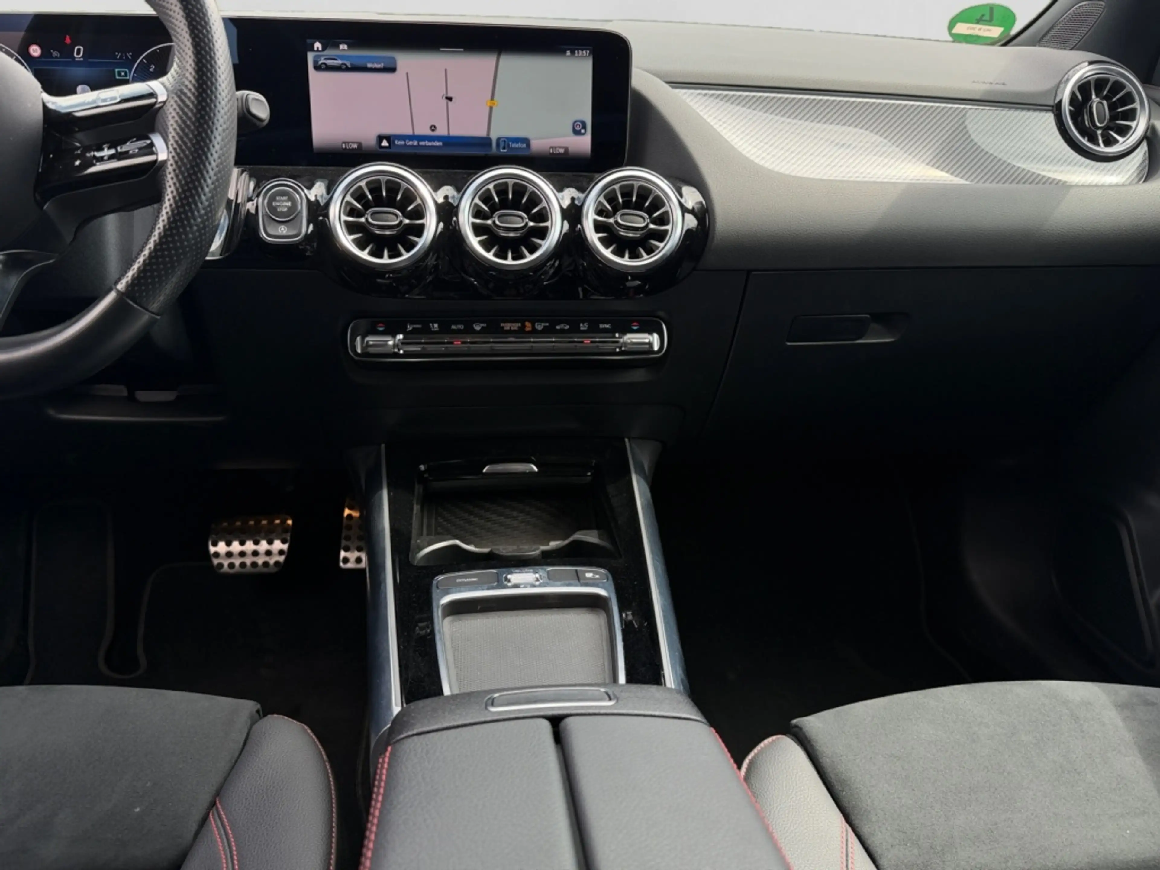 Mercedes-Benz GLA 200 d 4M AMG|MEMORY|MBUX|SHZ|TEMP|KAM|LED — photo 8