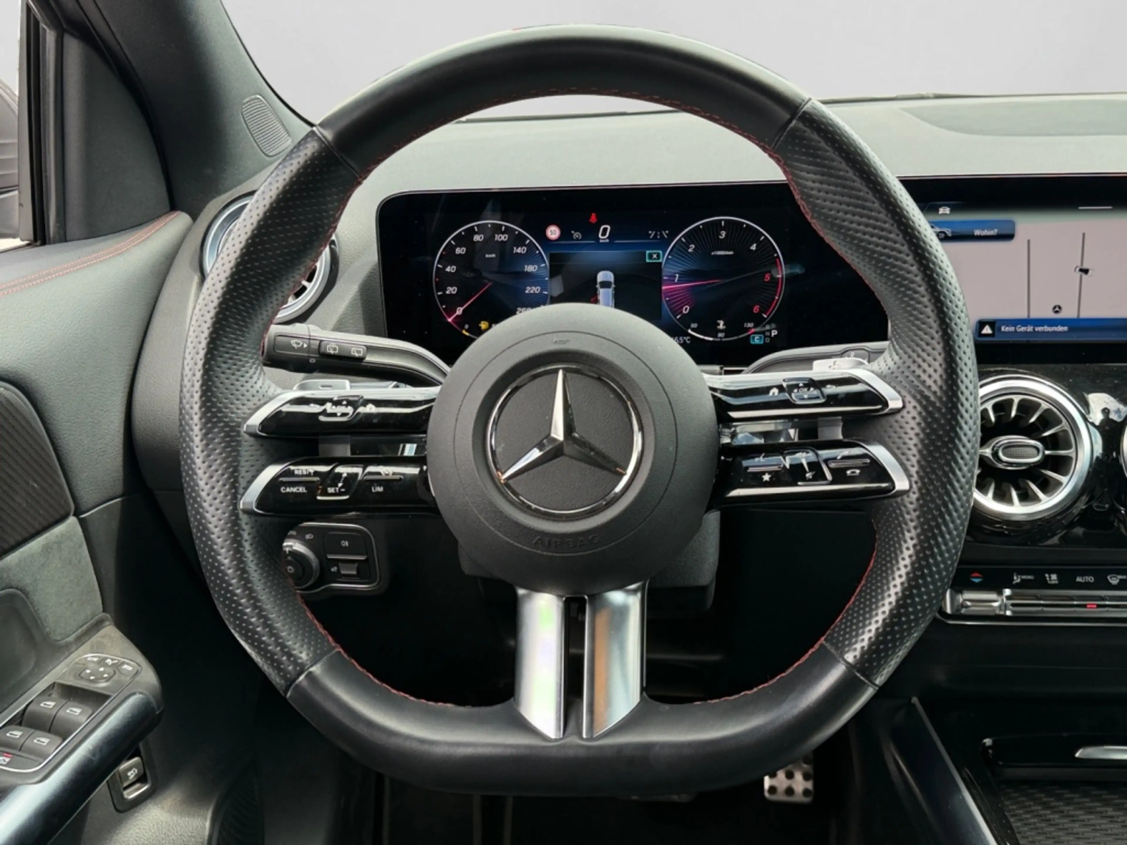 Mercedes-Benz GLA 200 d 4M AMG|MEMORY|MBUX|SHZ|TEMP|KAM|LED — photo 9