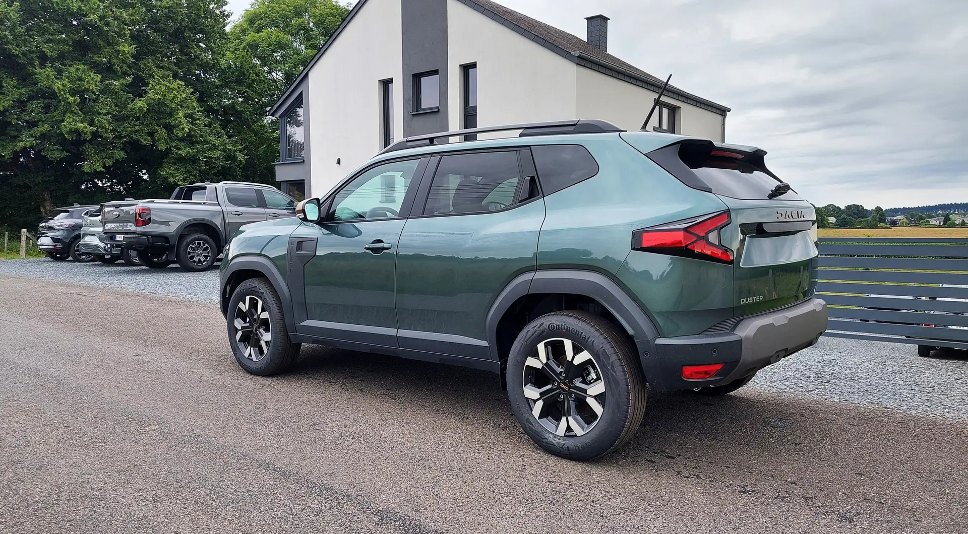 Dacia Duster Duster 1.2 Mild hybrid Extreme ( garantie 3 ans ) Vert - 2