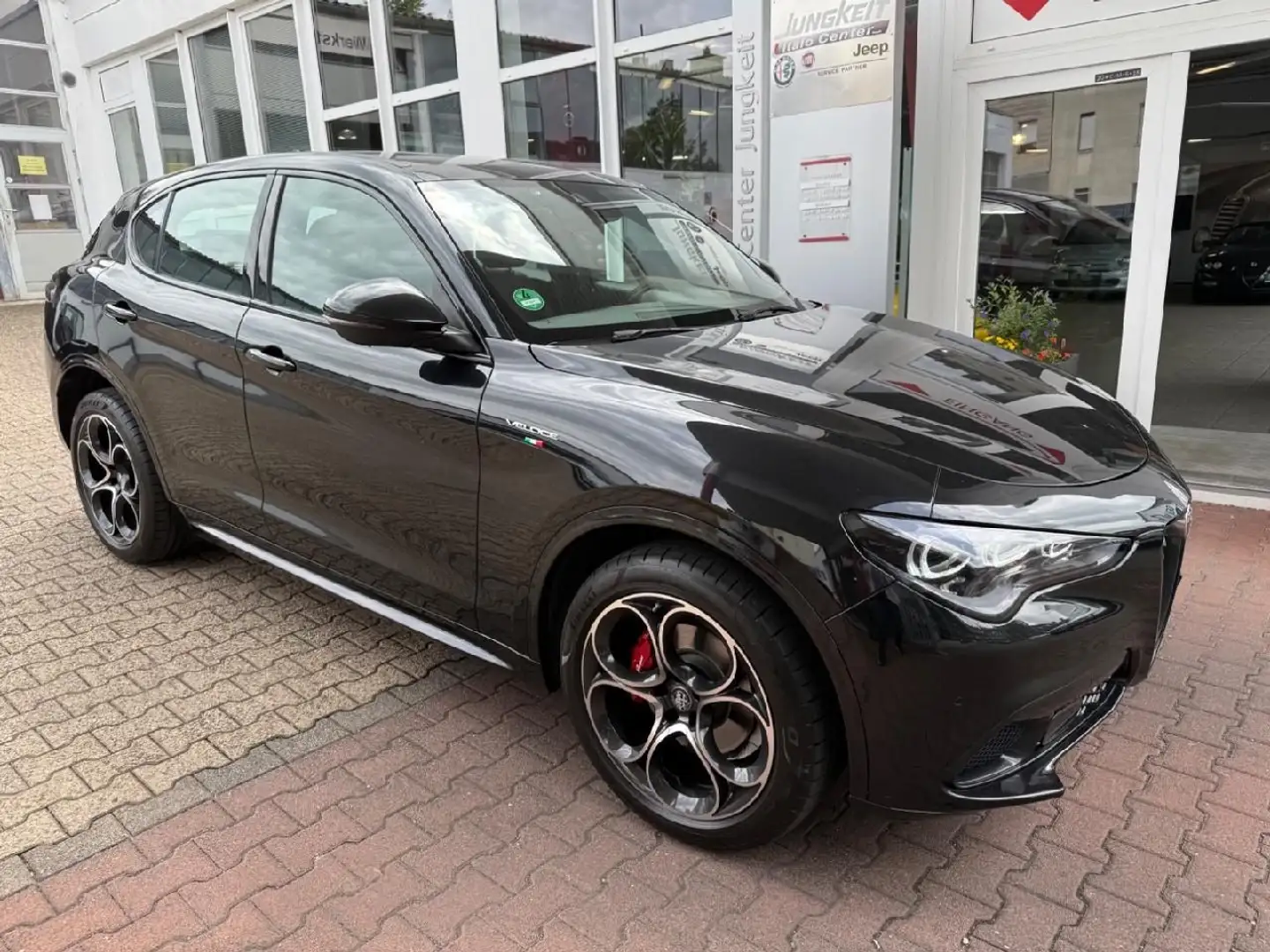 Alfa Romeo Stelvio Veloce Q4 Noir - 1