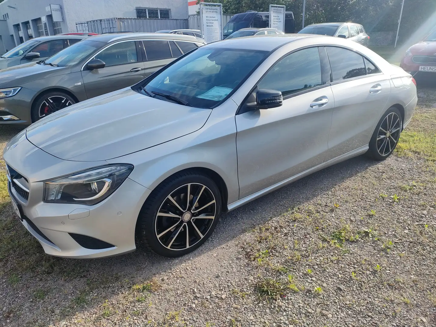 Mercedes-Benz CLA 220 CLA 220 CDI / d (117.303) Šedá - 1