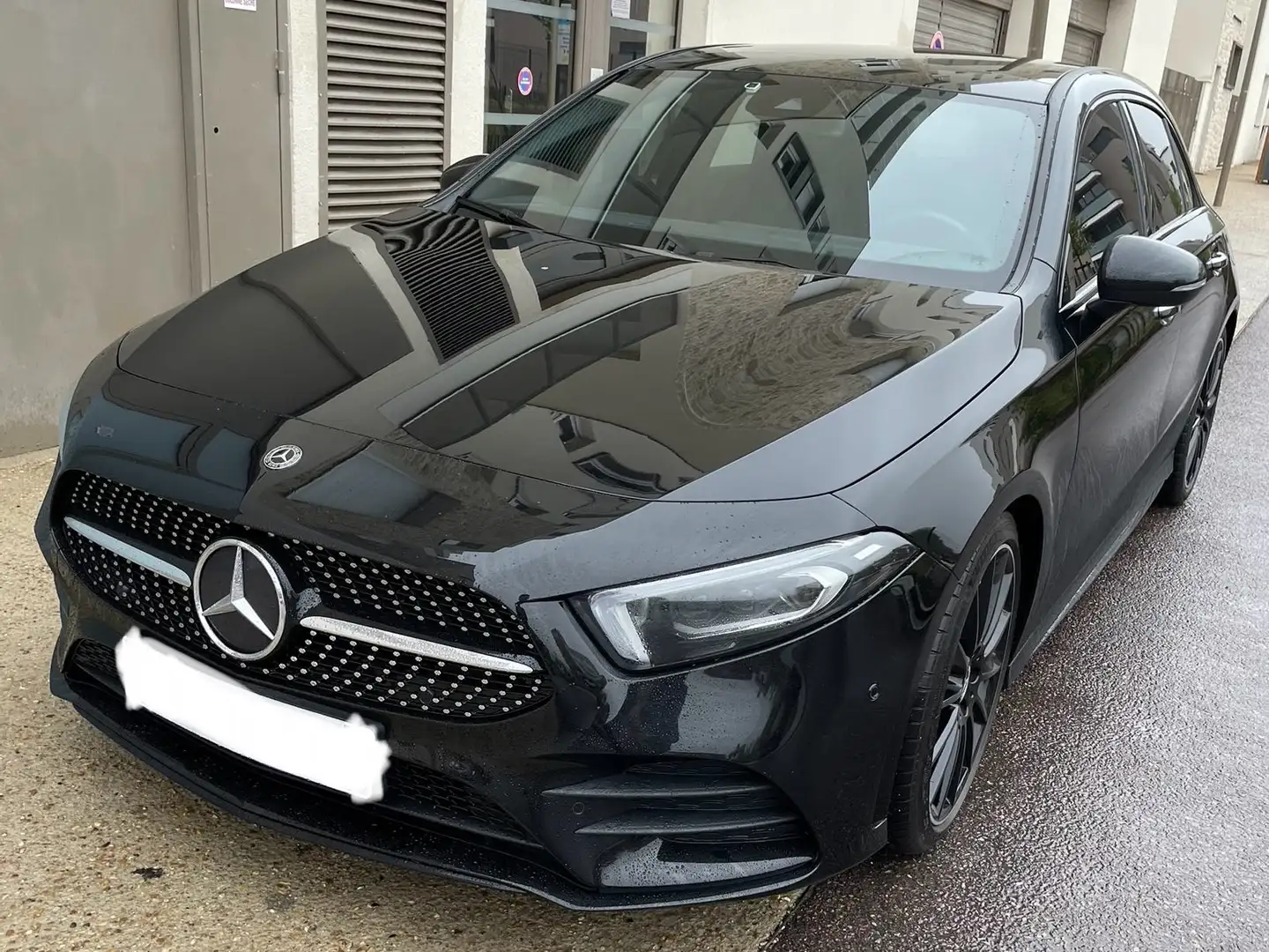 Mercedes-Benz A 200 A 200 d 8G-DCT AMG Line Noir - 1