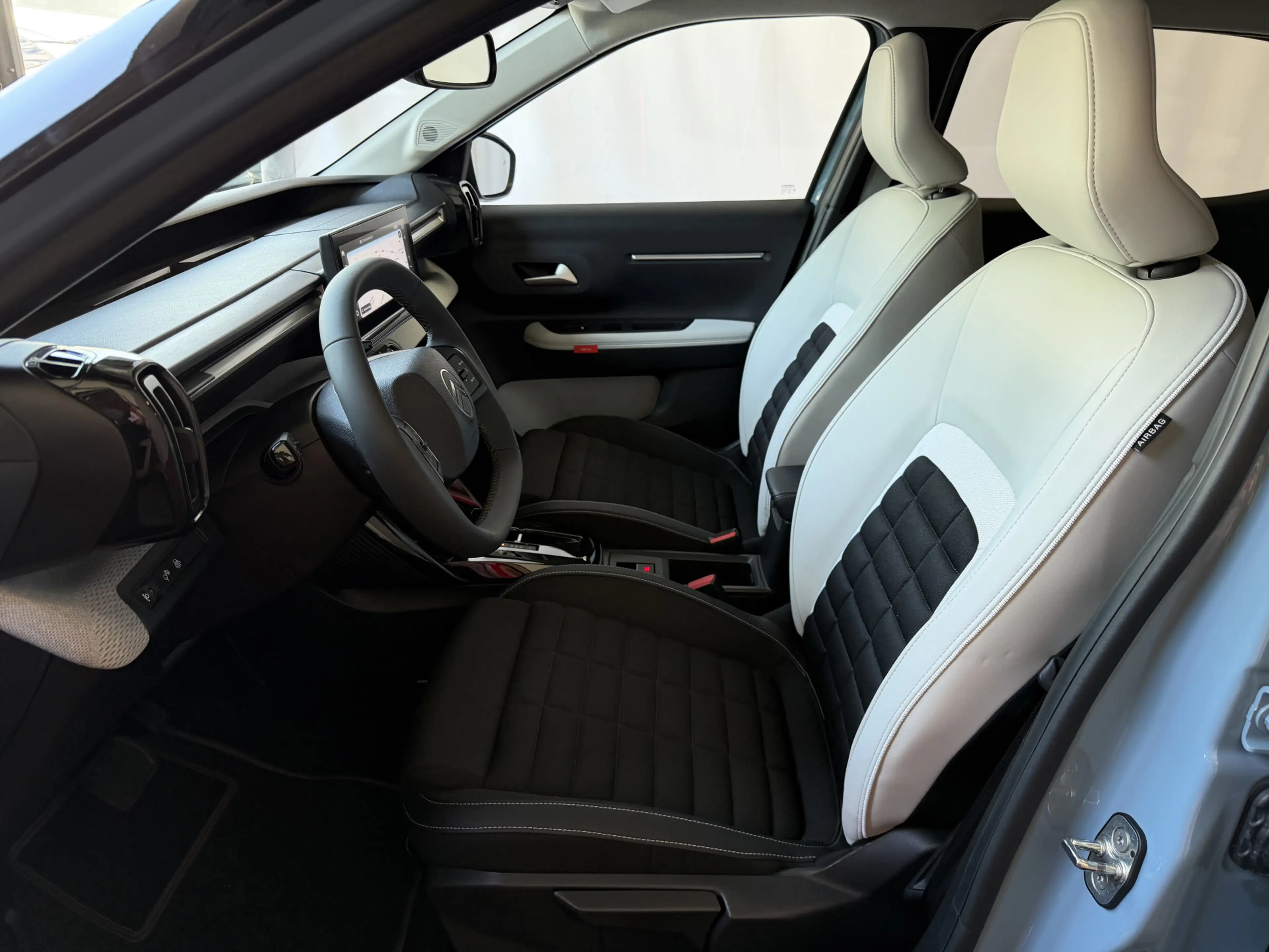 Citroen C3 Aircross Hybrid 145pk e-DCS6 MAX | Nieuwste model | Navi | — photo 15