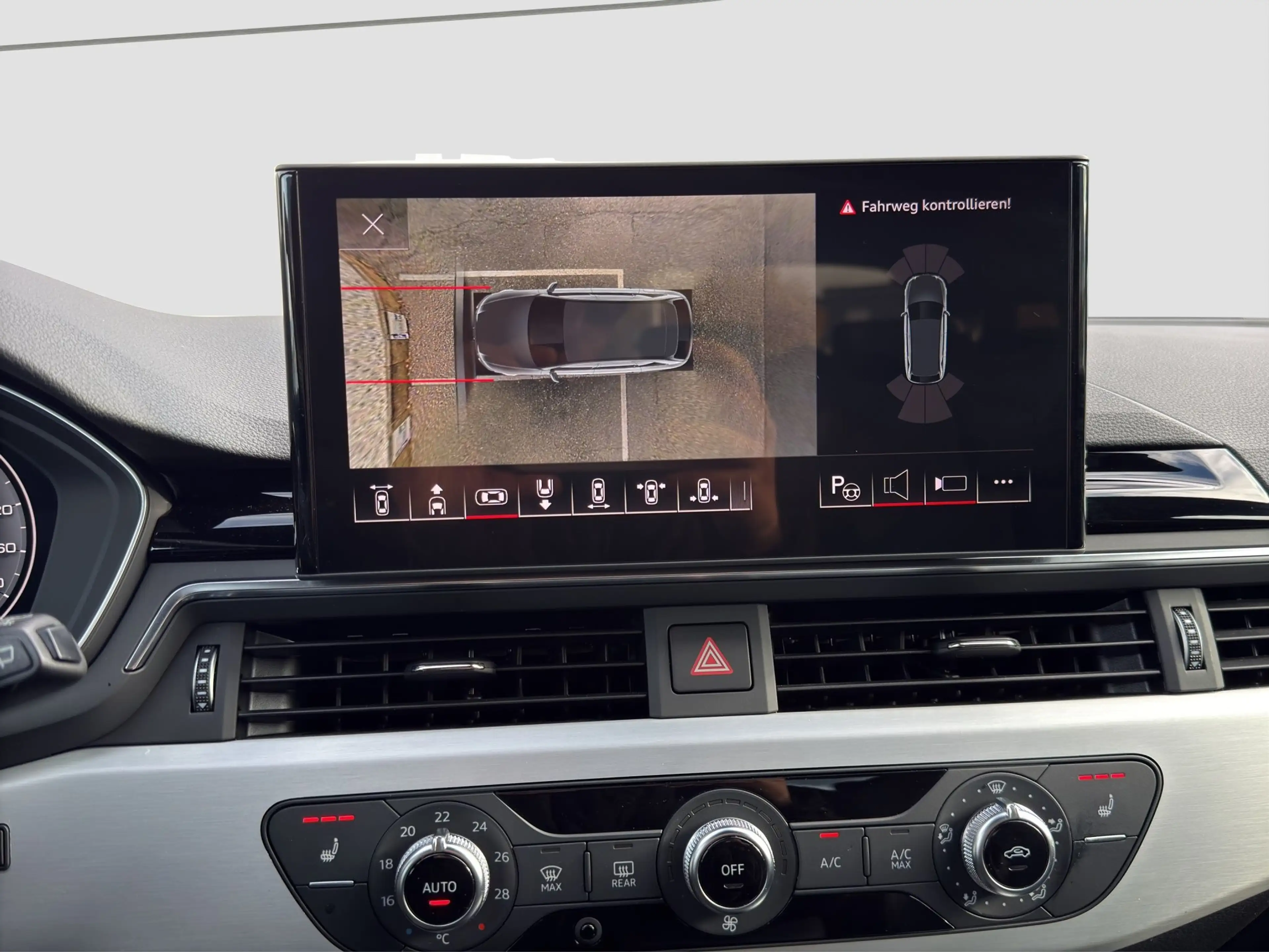 Audi A4 Avant 40 TFSI quattro S-line S-tronic Matrix-LED/ — photo 15