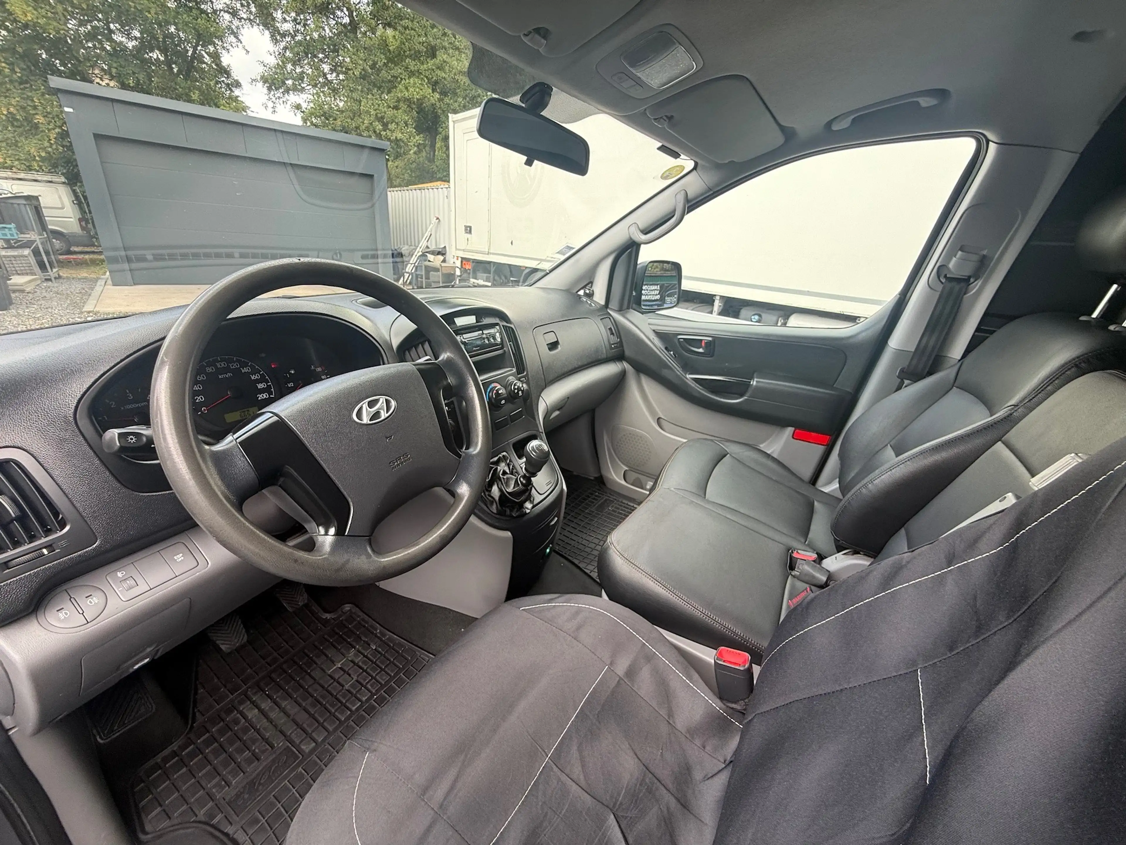Hyundai H-1 2.5 CRDi Comfort (EU5), Airco, 3 zit, verlengde versie + Keuring — photo 5