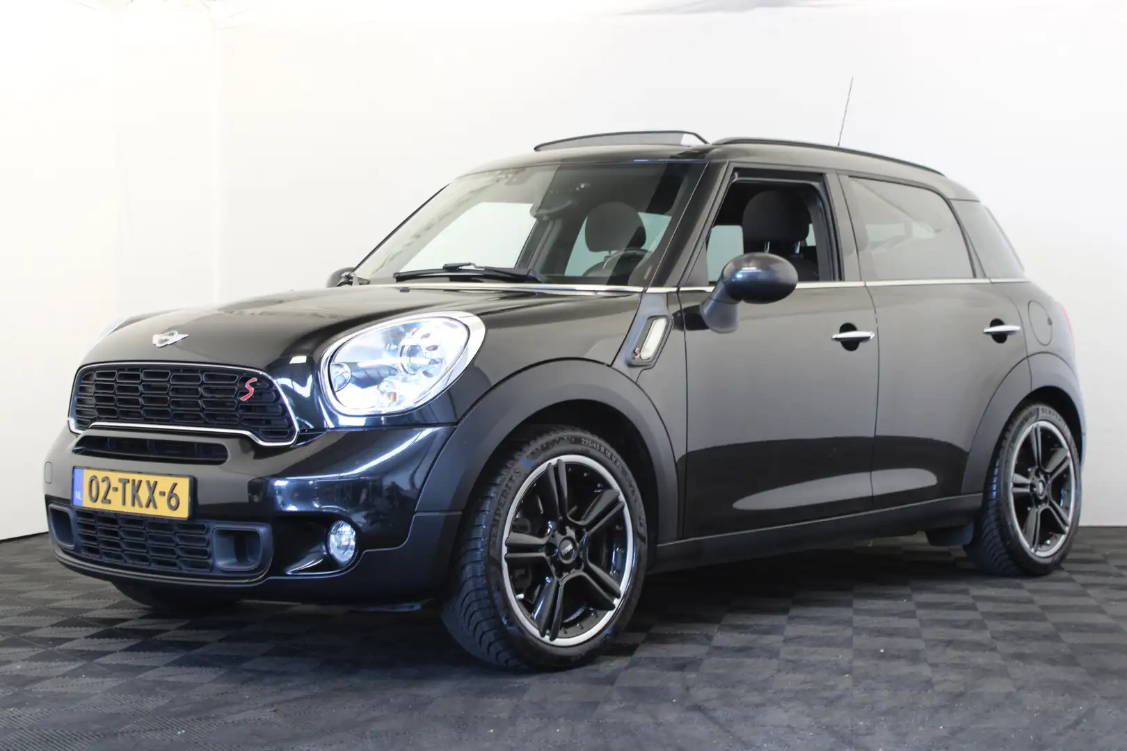 MINI Cooper S Countryman Mini 1.6 Pepper Zwart - 1