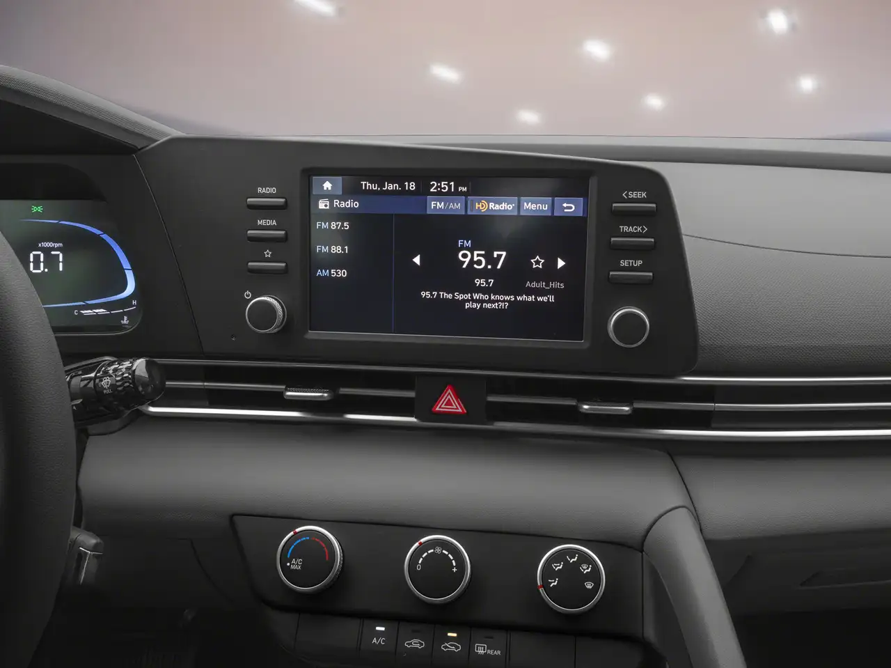 Hyundai ELANTRA снимка Hyundai ELANTRA