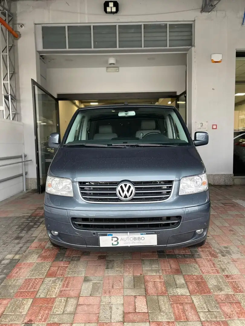 Volkswagen T6 Multivan 2.5 TDI/174CV Highline Grigio - 2