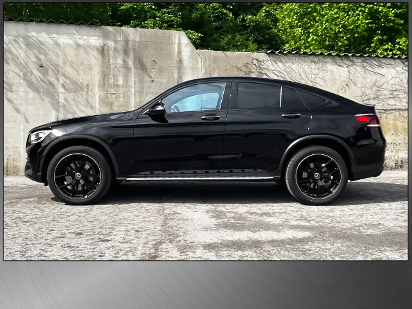 Mercedes-Benz GLC 300 de Coupe PHEV 4-Matic /AMG/360/LED/CarPlay/ Schwarz - 2
