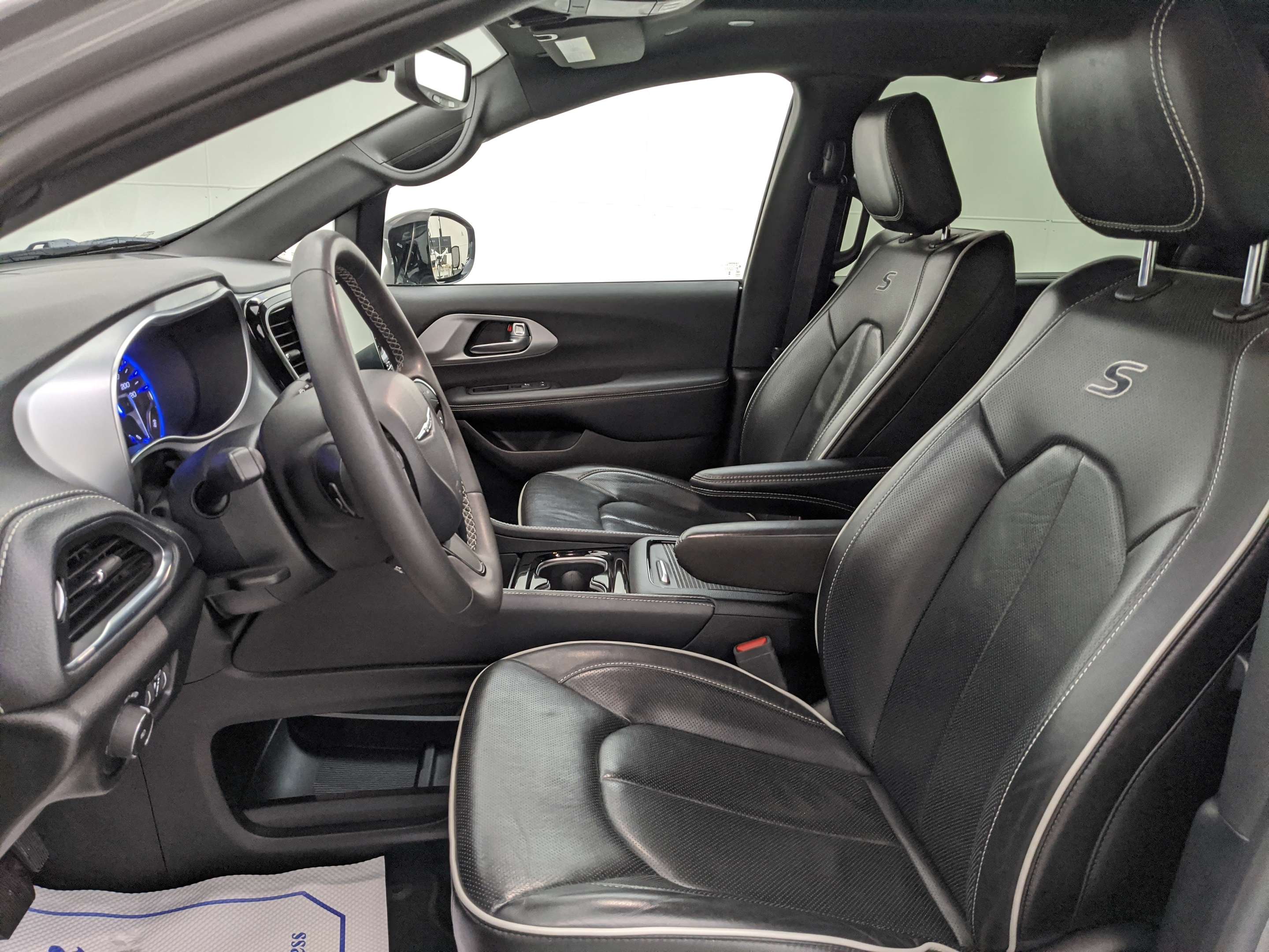 2025 Chrysler Pacifica
