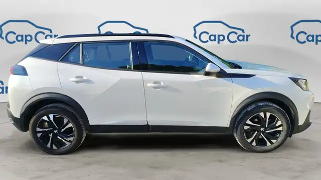 Peugeot 2008 view 4