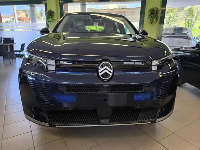 Citroen C5 Aircross view 3