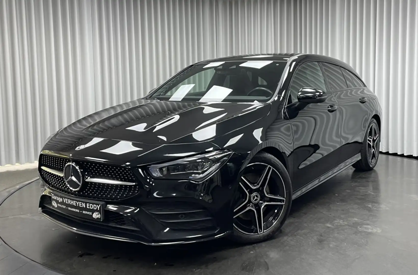 Mercedes-Benz CLA 220 220d / Shooting Brake / Aut / LED / Pano dak / ... Zwart - 1