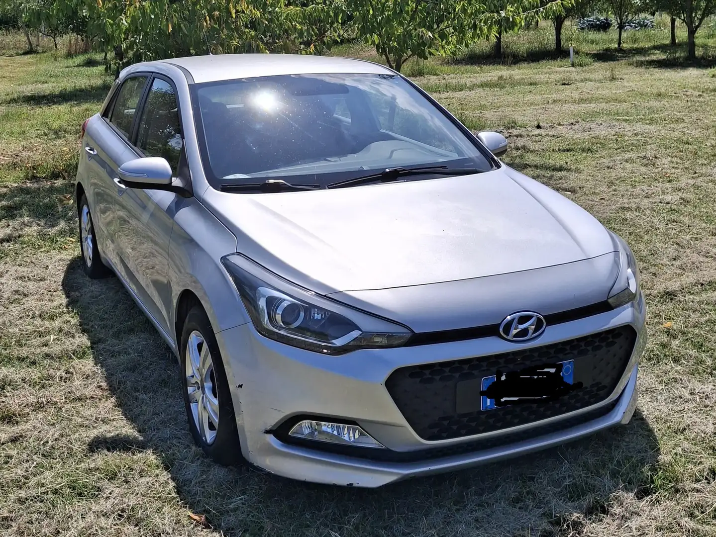 Hyundai i20 i20 II 2015 5p 1.2 Comfort econext 84cv Argento - 1
