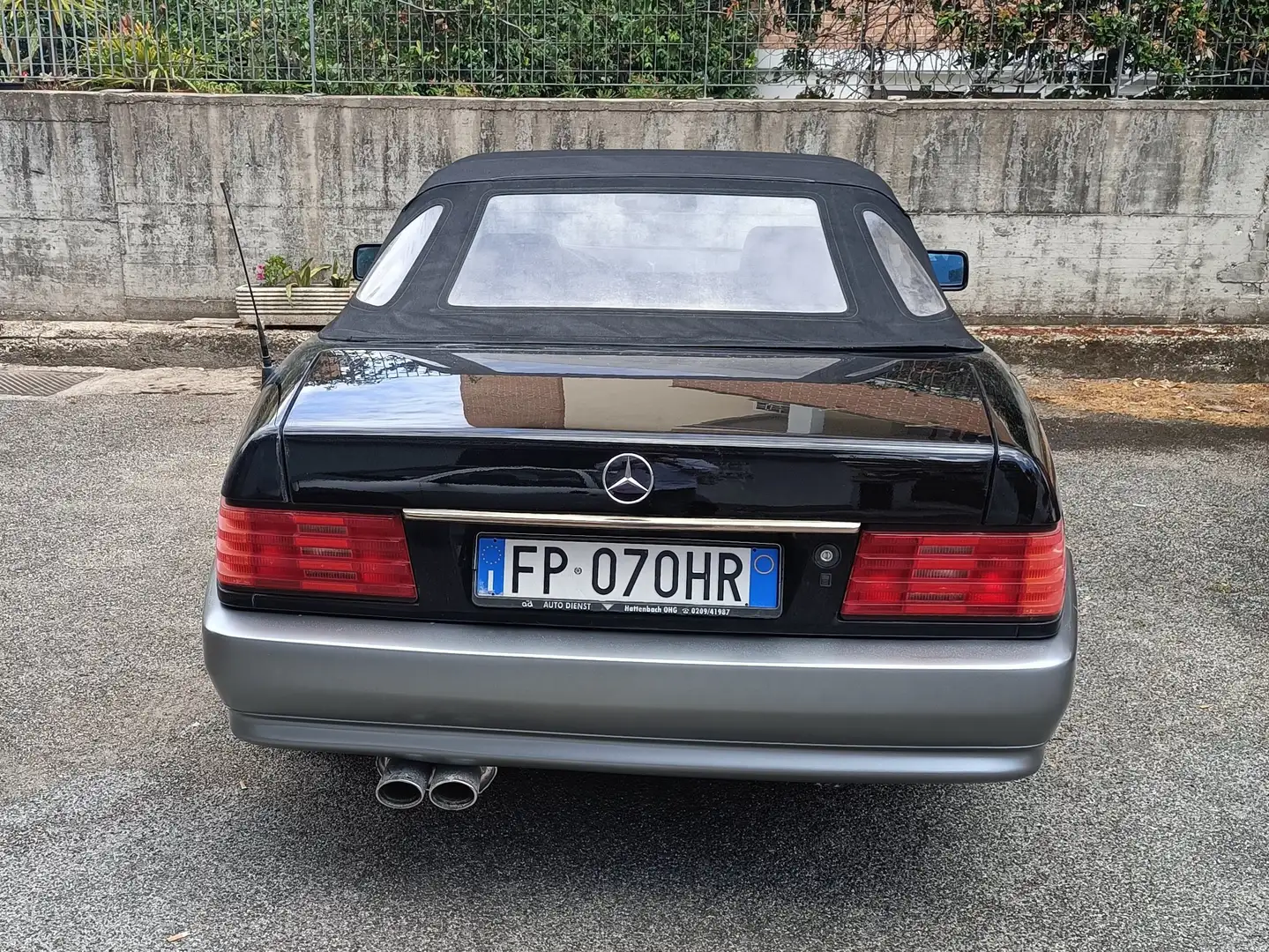 Mercedes-Benz 300 SL Negru - 2