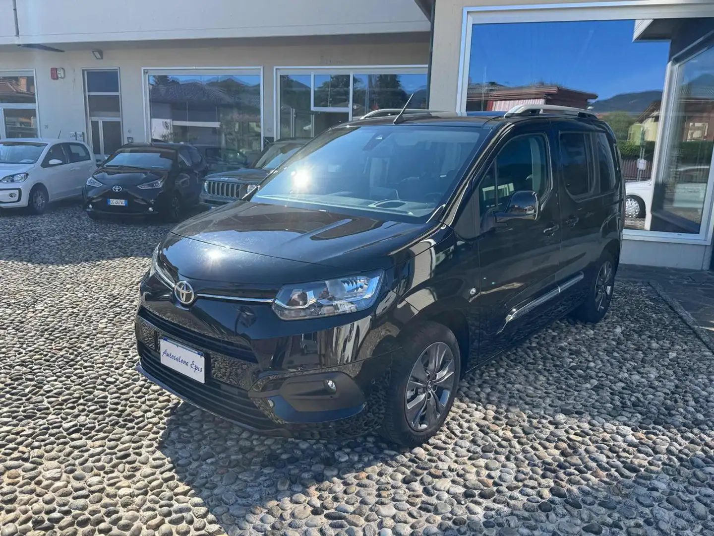 Toyota Proace City 1.2 130 CV S&S Short A/T Luxury Negro - 1