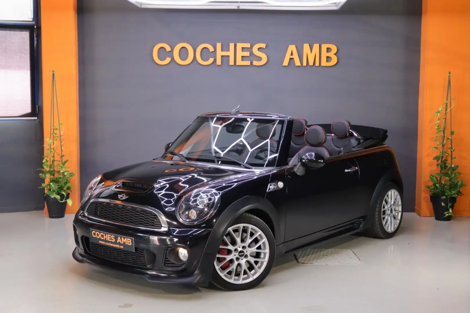 MINI John Cooper Works Cabrio Negro - 1