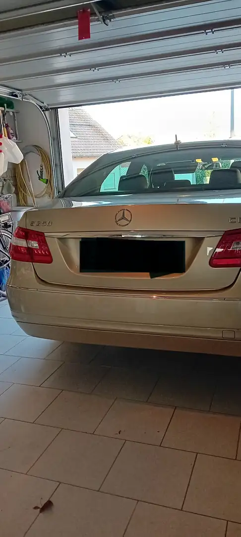 Mercedes-Benz E 250 E-Klasse Diesel CDI DPF BlueEFFICIENCY Automatik A Złoty - 2