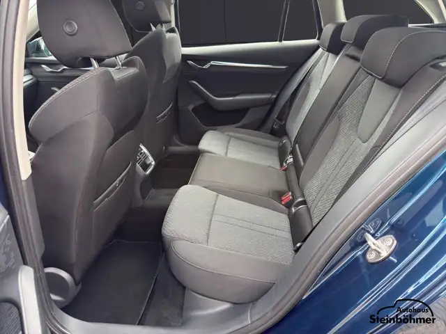 Skoda Octavia view 15