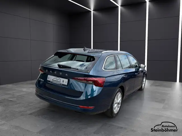Skoda Octavia view 8