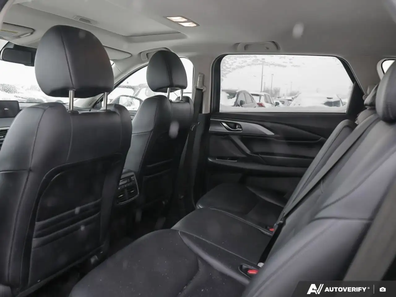 Mazda CX-9 снимка Mazda CX-9