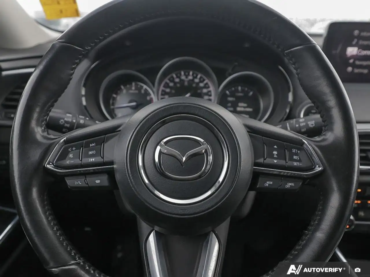 Mazda CX-9 снимка Mazda CX-9