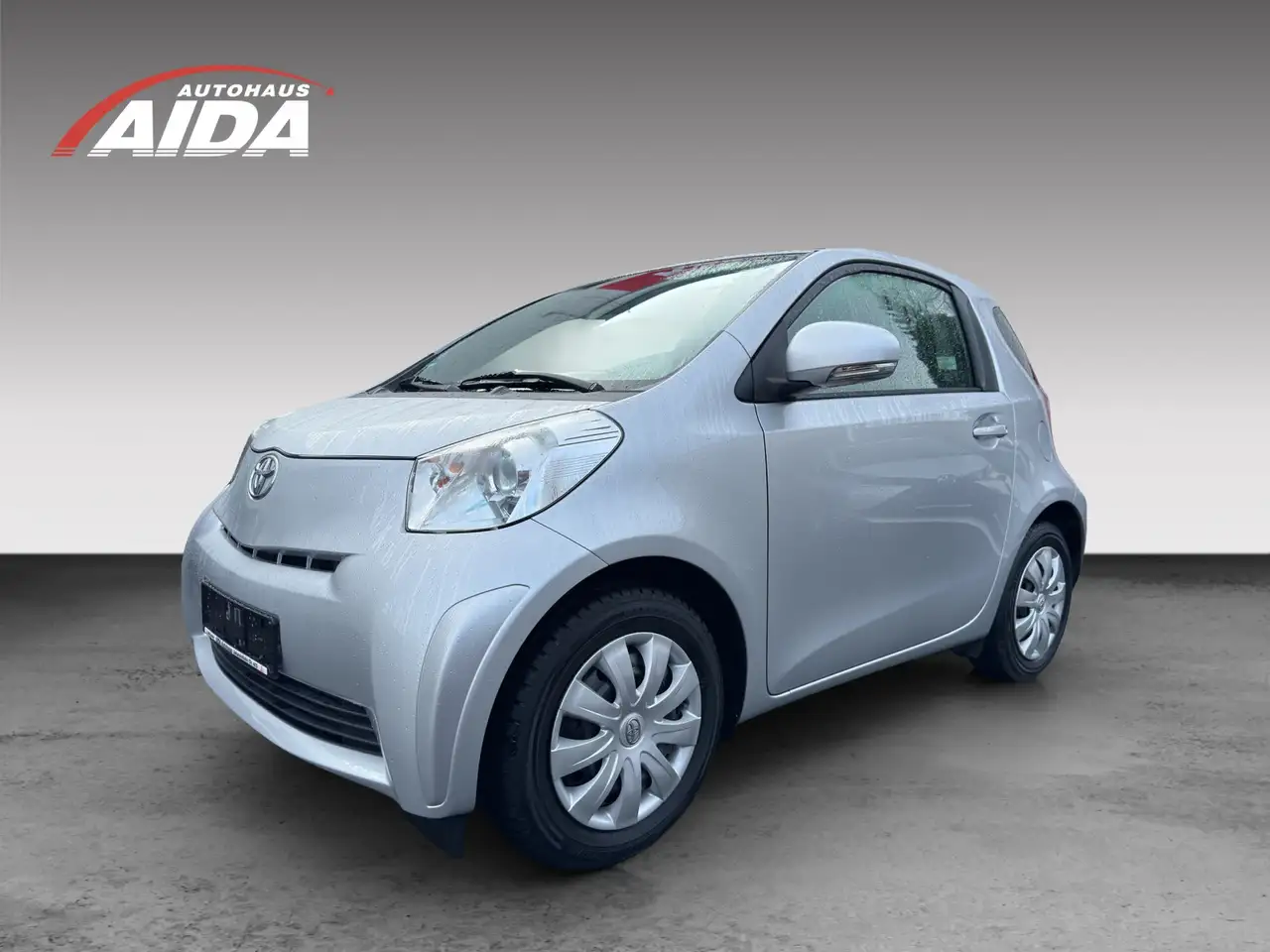 Toyota iQ