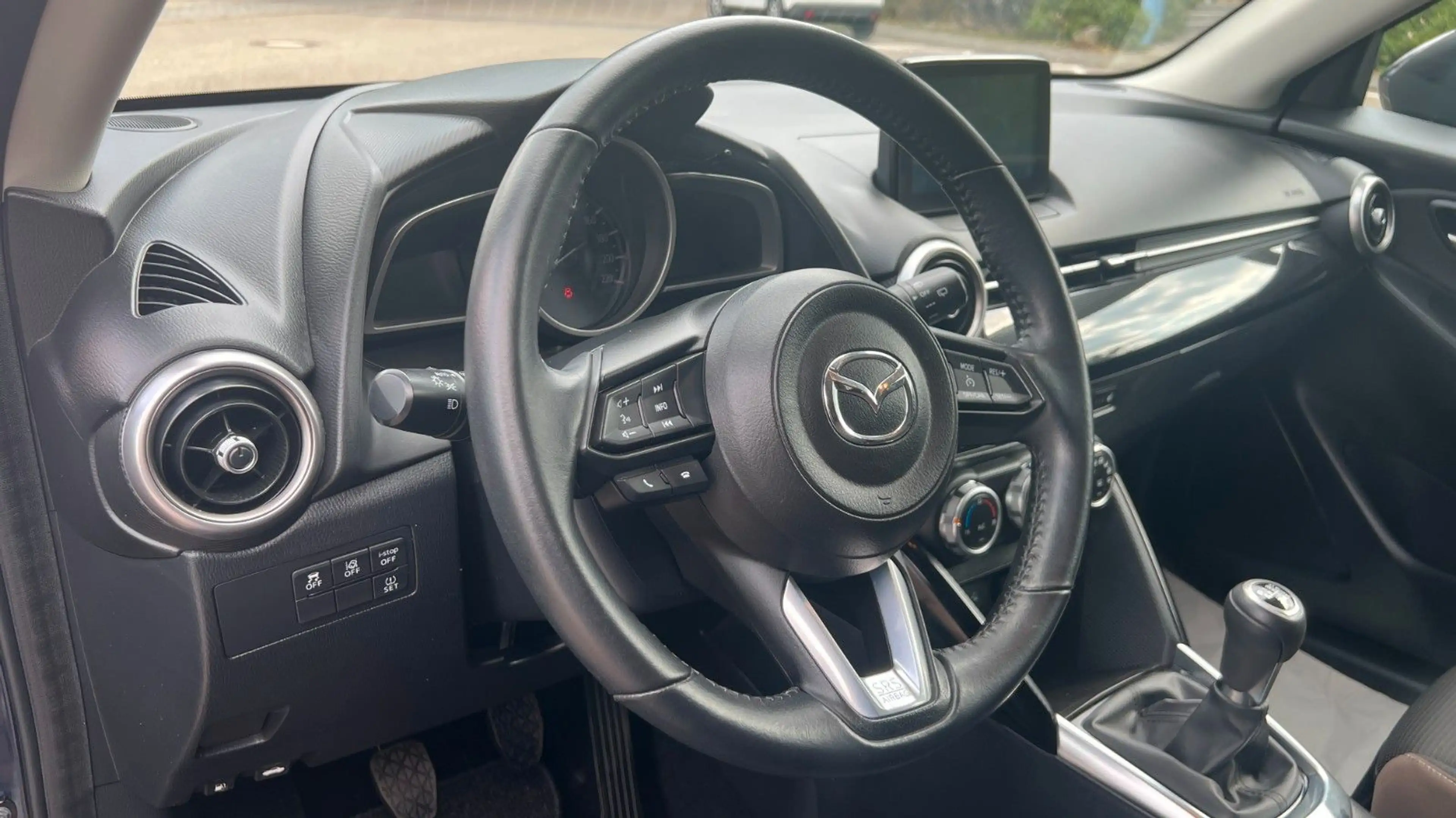 Mazda 2 Lim. Kizoku / gepflegt — photo 12