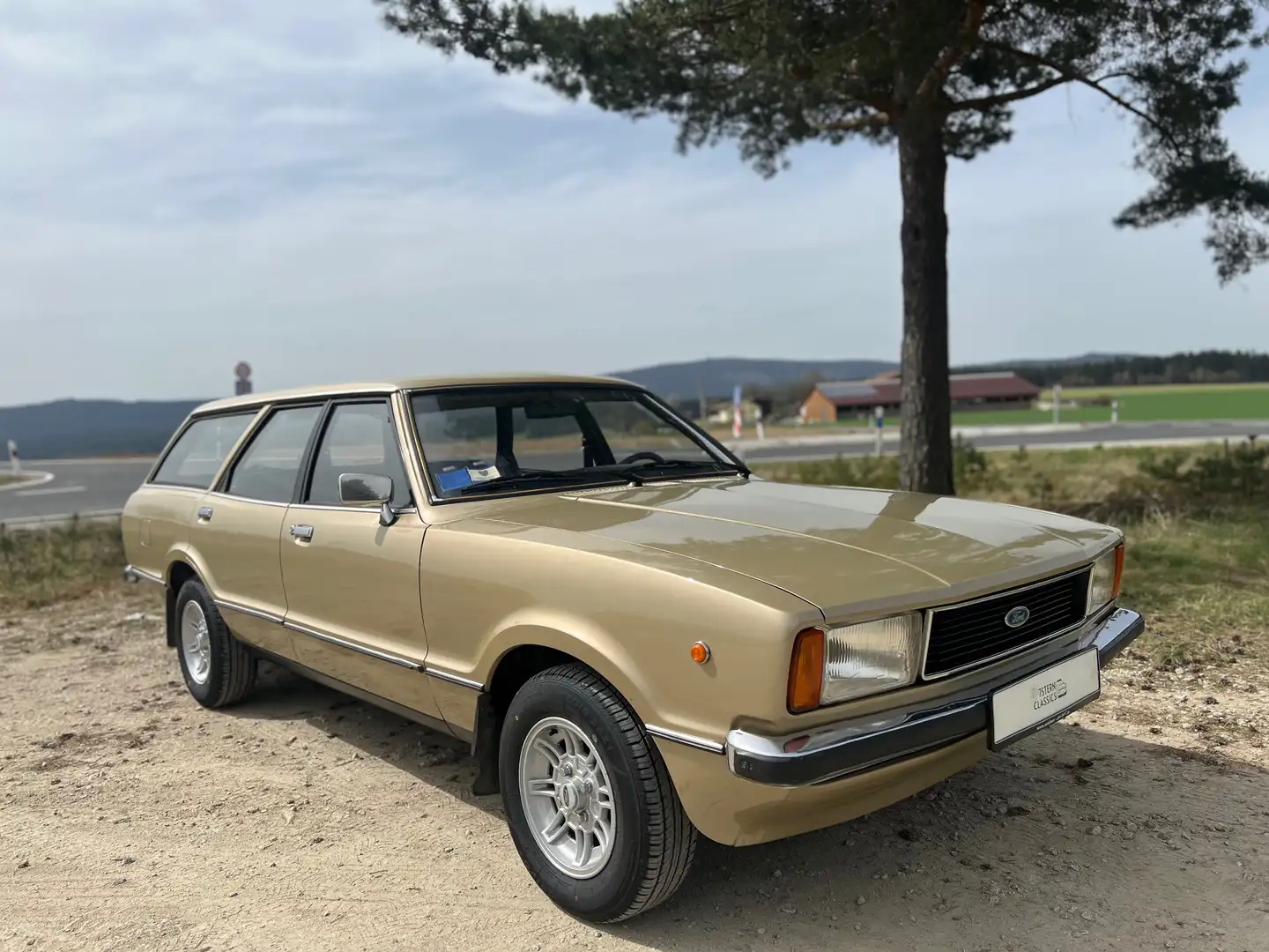 Ford Taurus Goud - 1