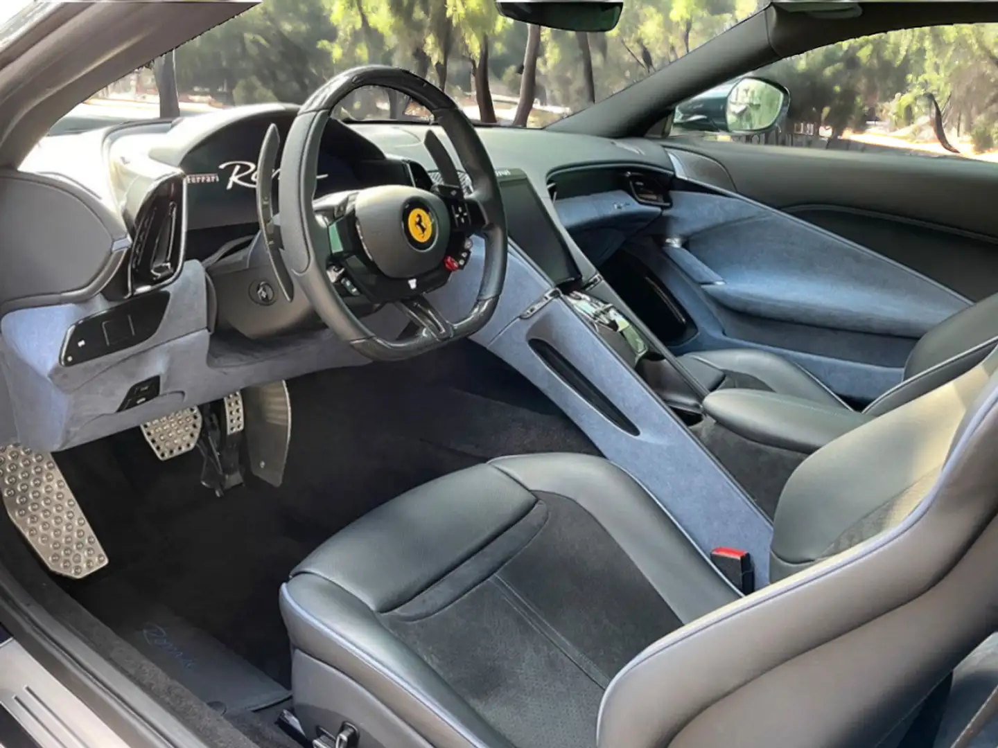 Ferrari Roma Azul - 2