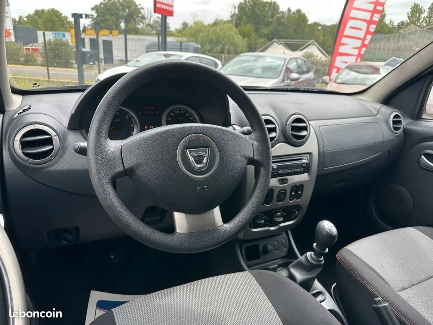 Dacia Duster 1.5 dci 110ch Lauréate 4x2 Noir - 2