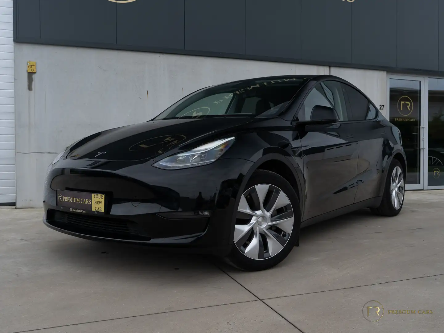 Tesla Model Y 72.5 kWh l Dual Motor l Long Range l Trekhaak Noir - 2