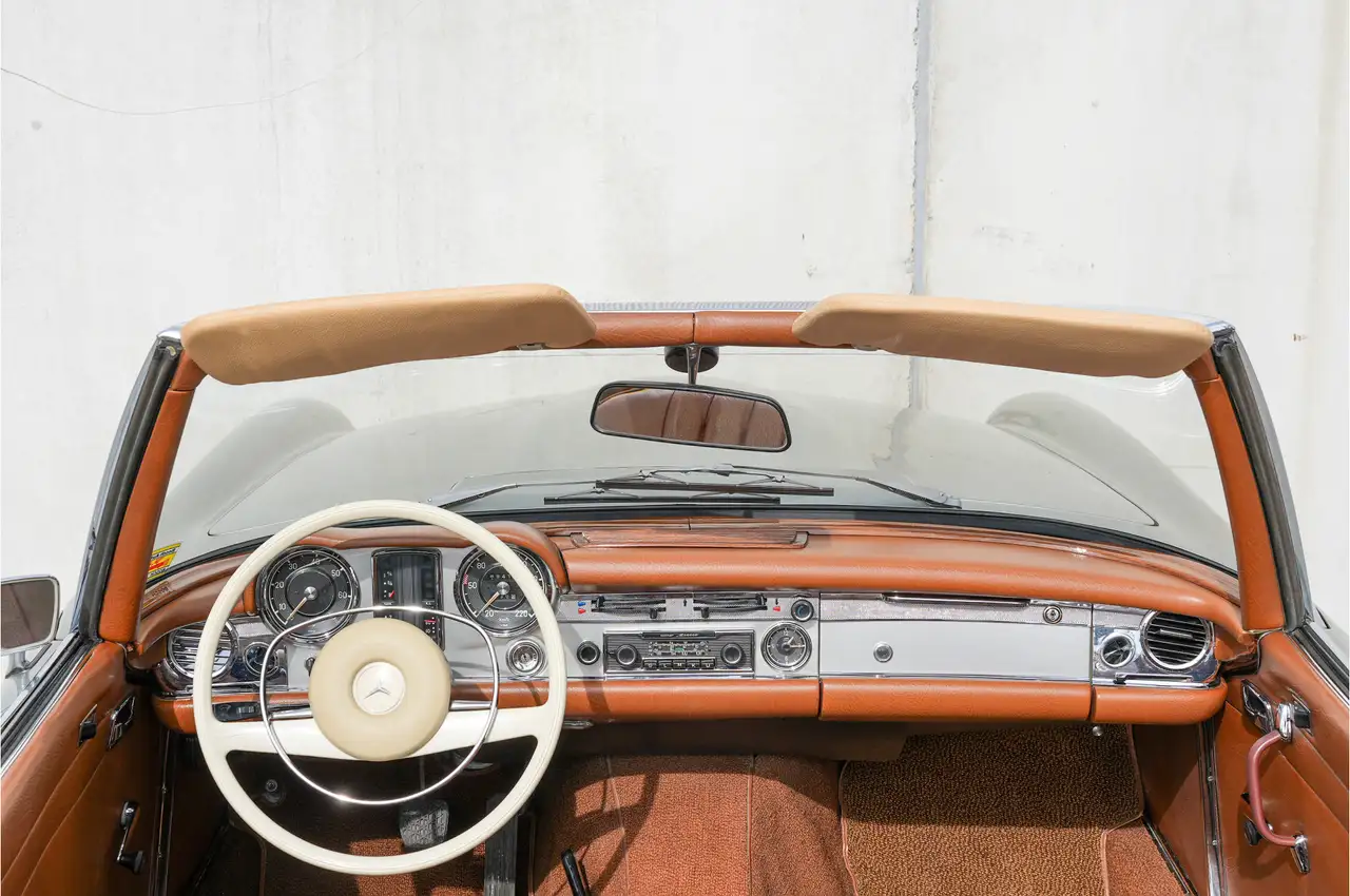Mercedes-Benz SL 280 Pagode M1160, foto 10