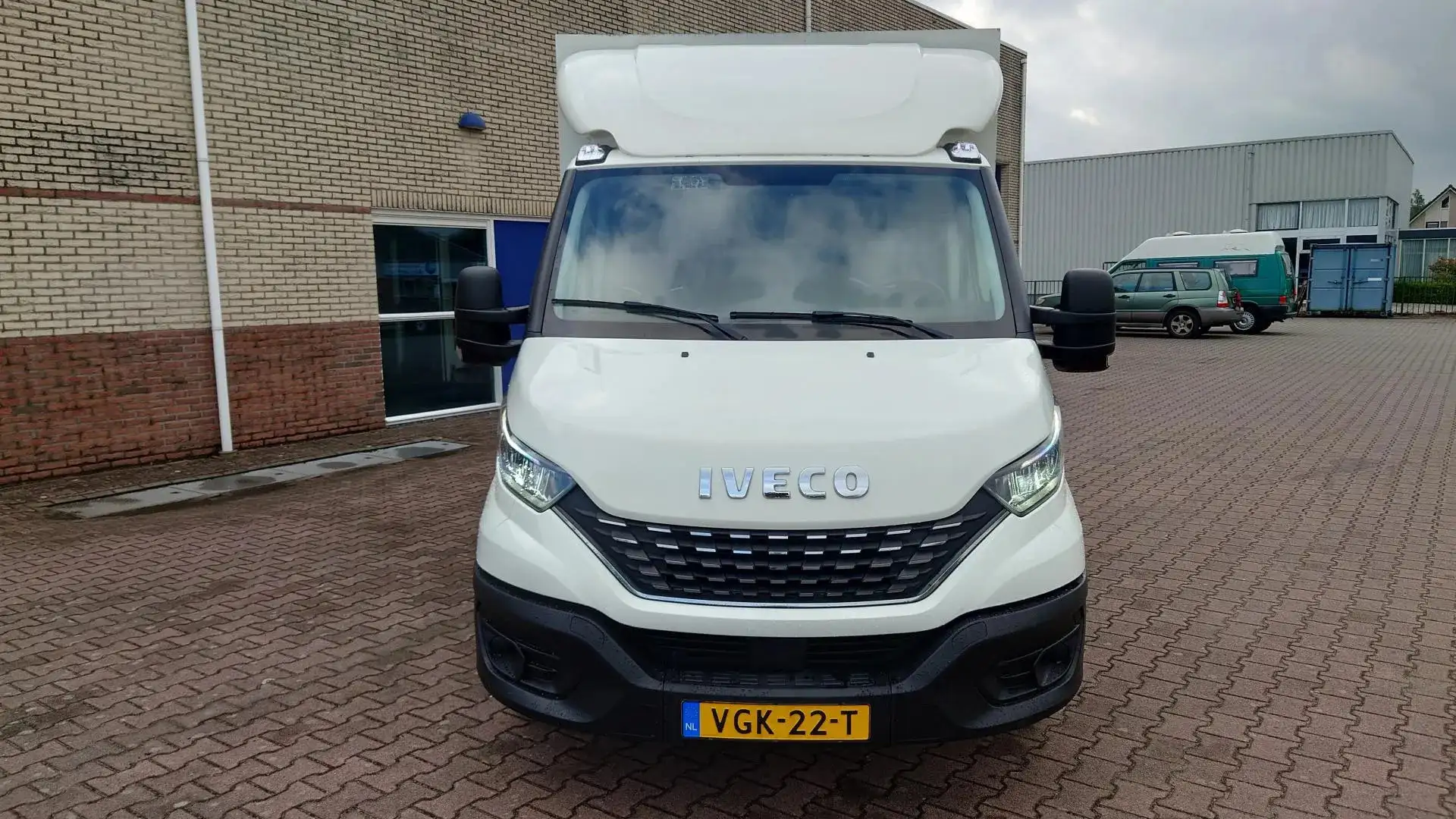 Iveco Daily 35C18 HIMATIC KOELAUTO / Luchtgeveerd Wit - 2