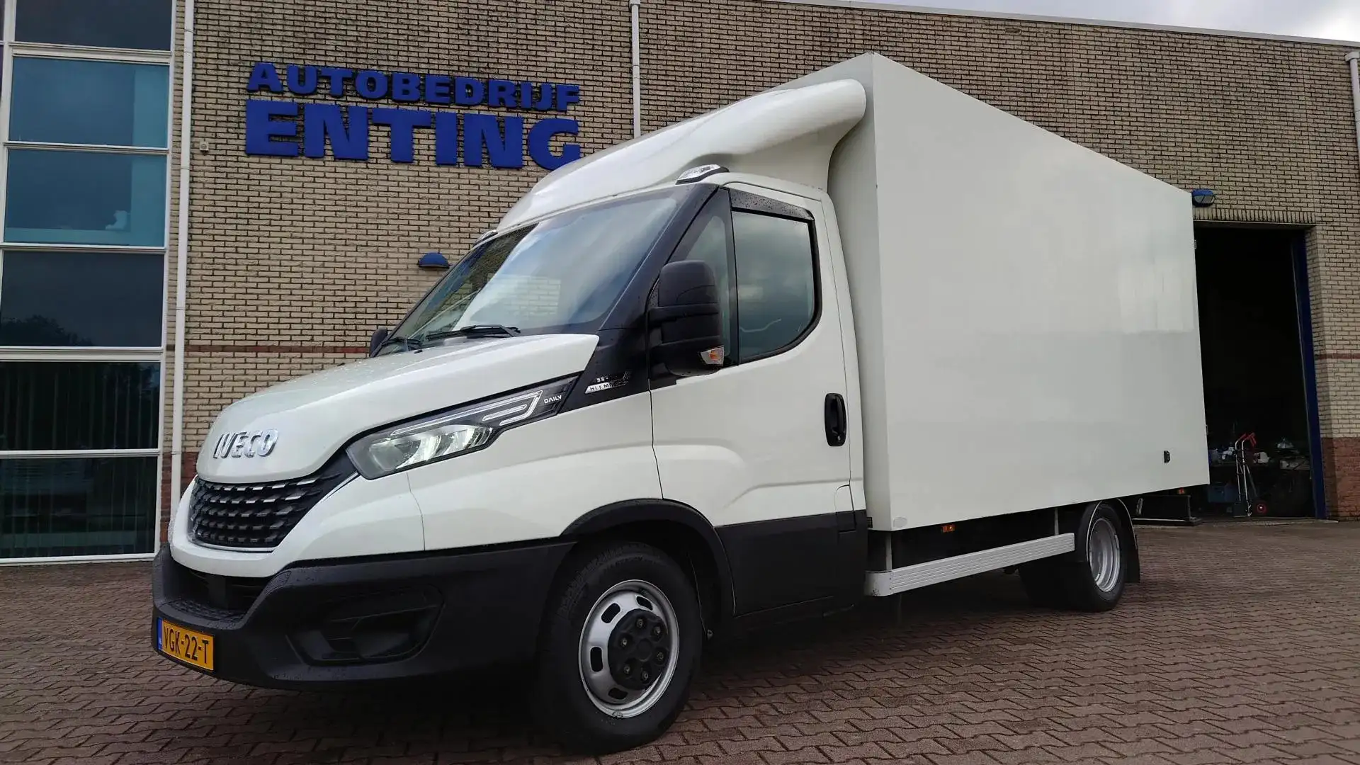 Iveco Daily 35C18 HIMATIC KOELAUTO / Luchtgeveerd Wit - 1