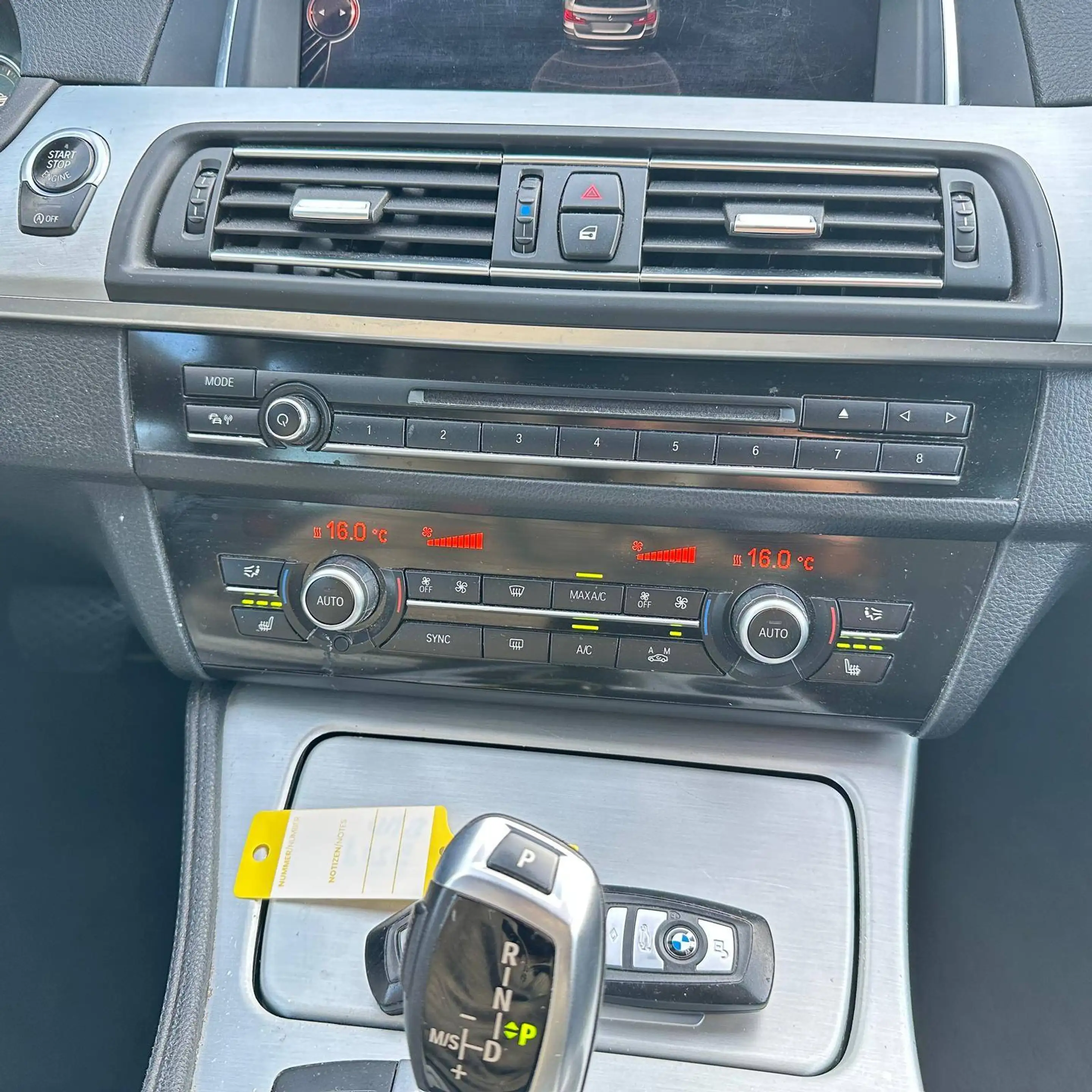 BMW 520 520d xDrive HEAD-UP* H/K * DIGITAL TACHO — photo 10