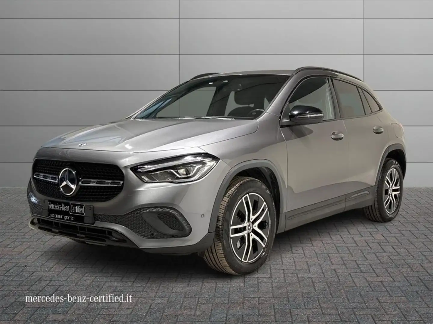 Mercedes-Benz GLA 200 d Auto Sport Plus Navi Grigio - 1