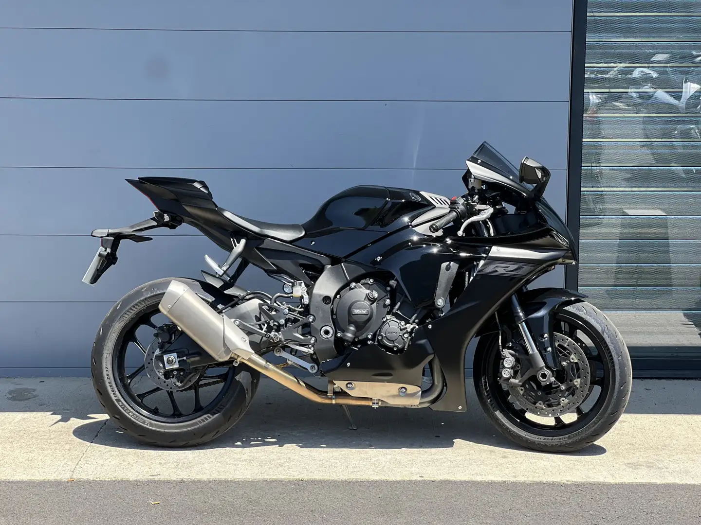 Yamaha YZF 1000 Noir - 1