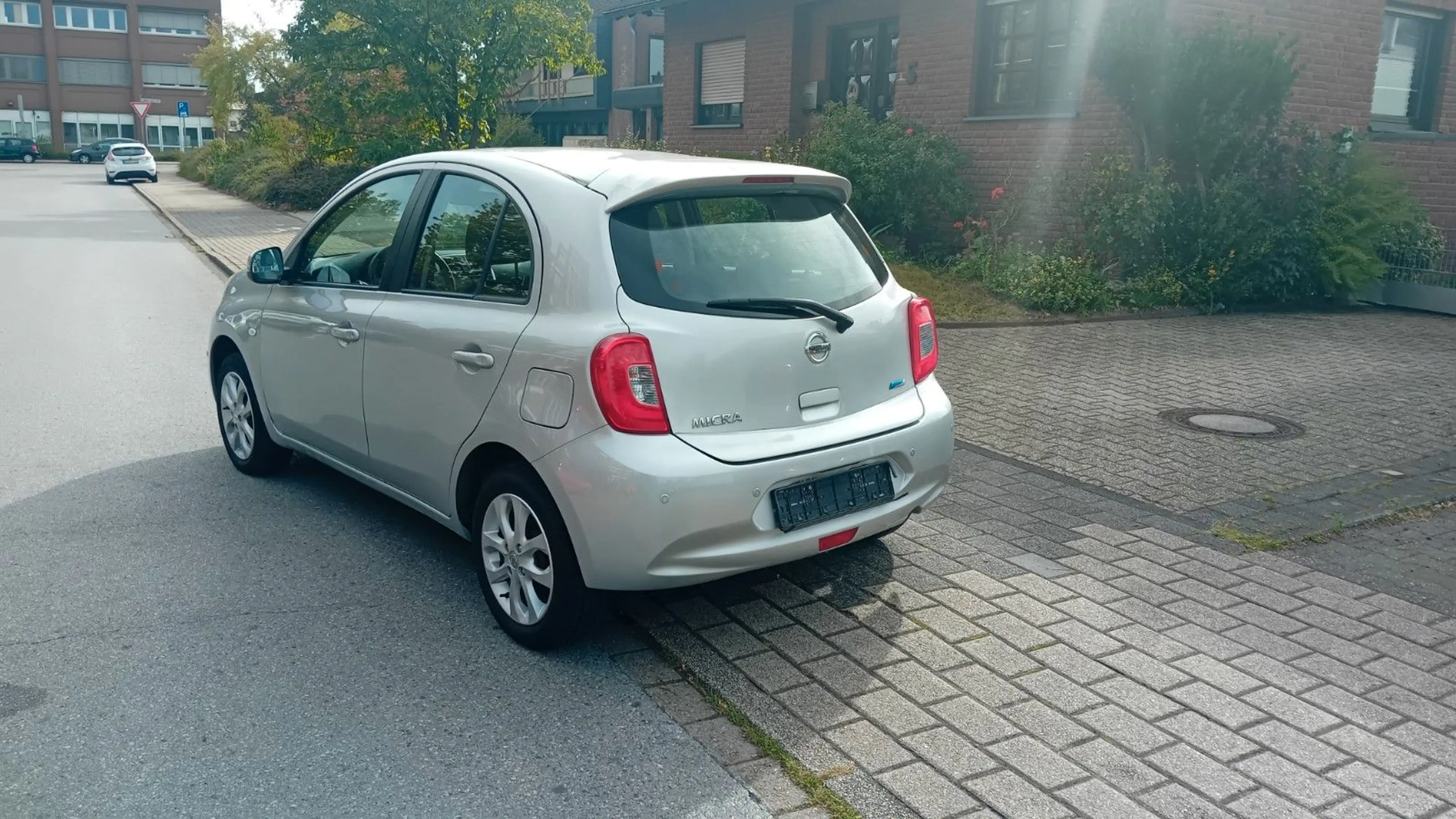 Nissan Micra 1,2 "Klima,PDC,Navi,Bluetooth,53.350tkm" — photo 8