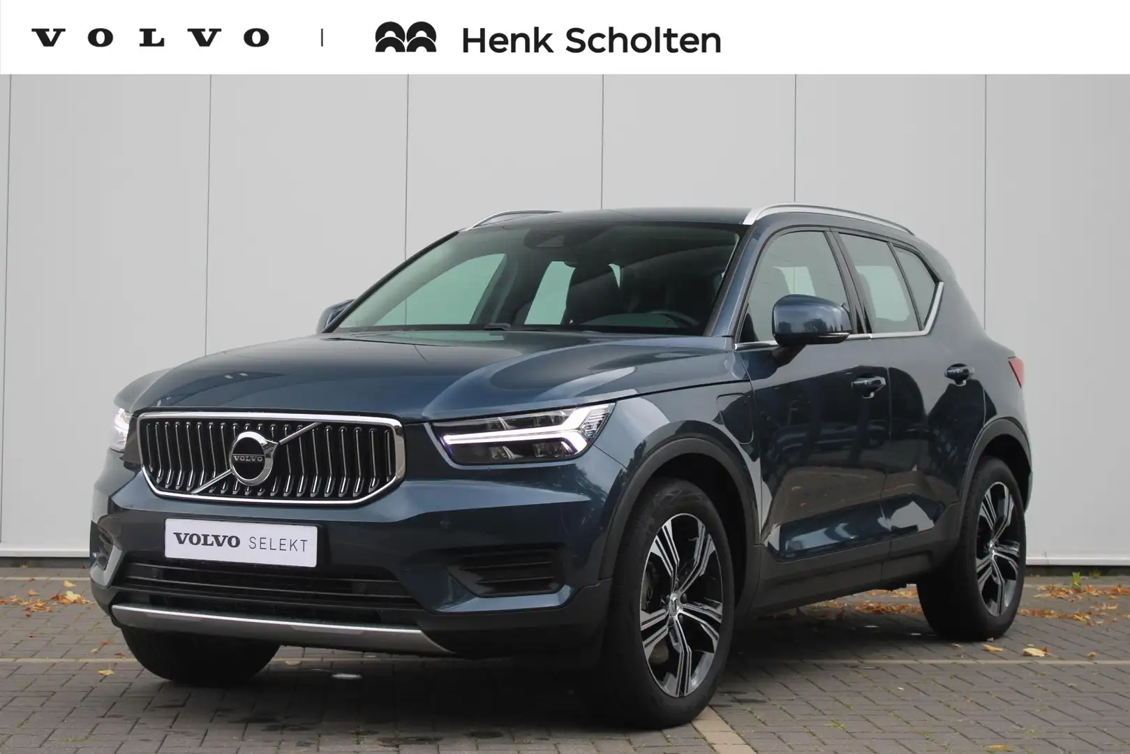 Volvo XC40 T4 211PK Recharge Inscription Expression | Adaptie Bleu - 1