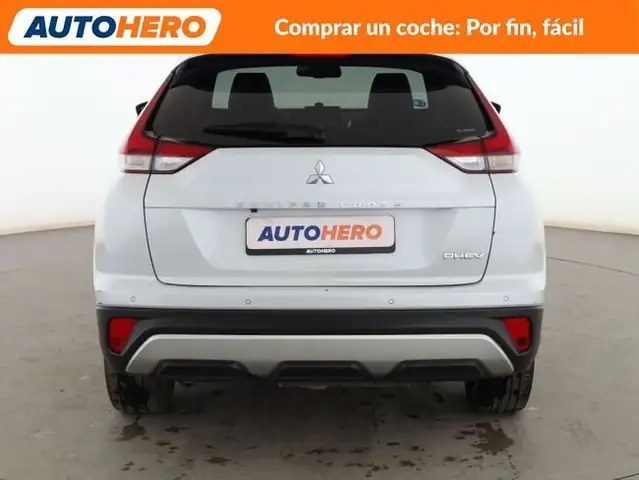 Mitsubishi Eclipse Cross view 5