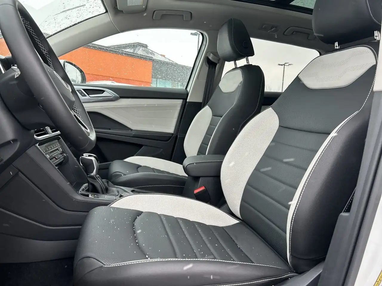 Volkswagen Taos снимка Volkswagen Taos
