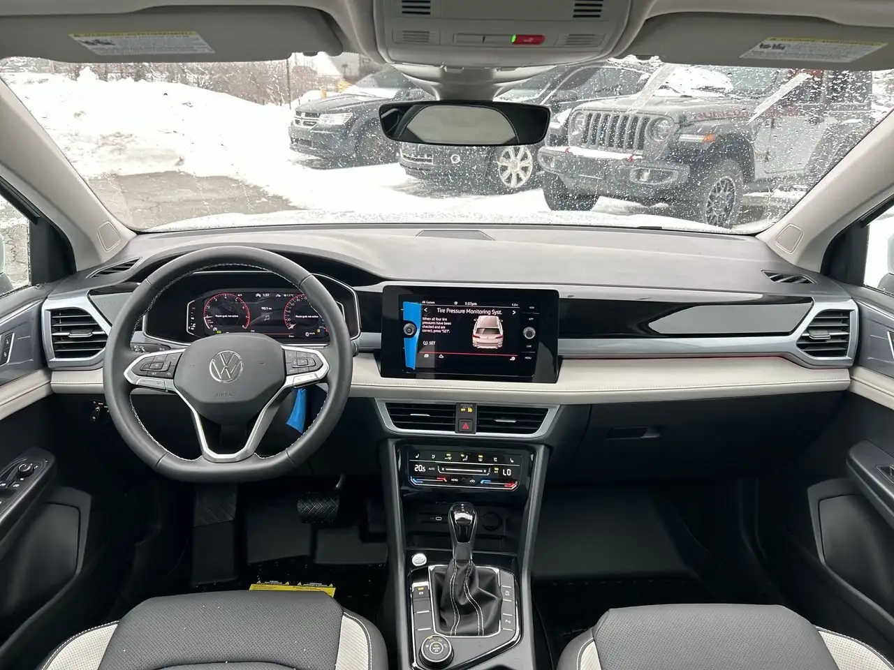 Volkswagen Taos снимка Volkswagen Taos