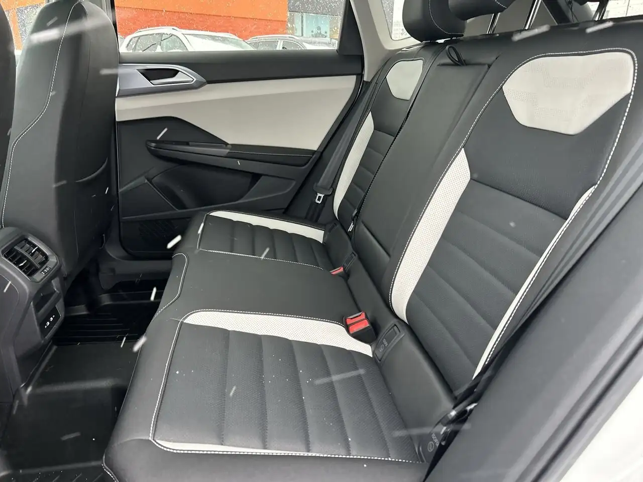 Volkswagen Taos снимка Volkswagen Taos