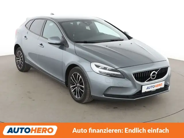 Volvo V40 view 8