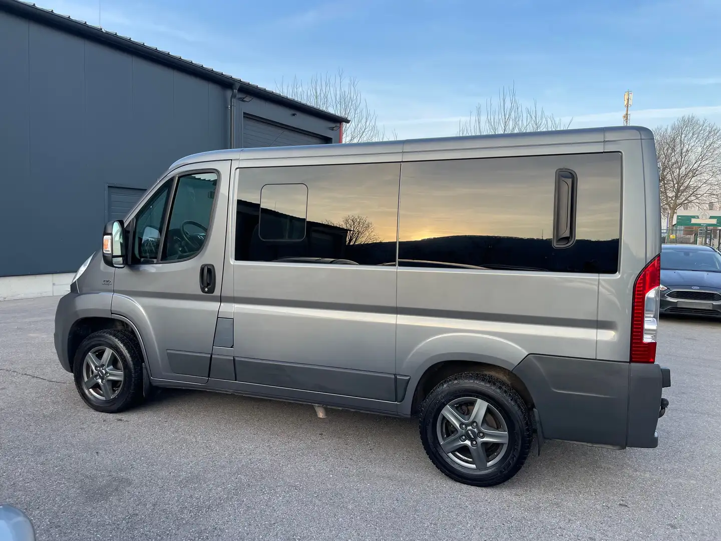 Fiat Ducato 130 2.3 Multjet L4H2,Euro-5,8.Sitzer,Klima,Webasto Grau - 1