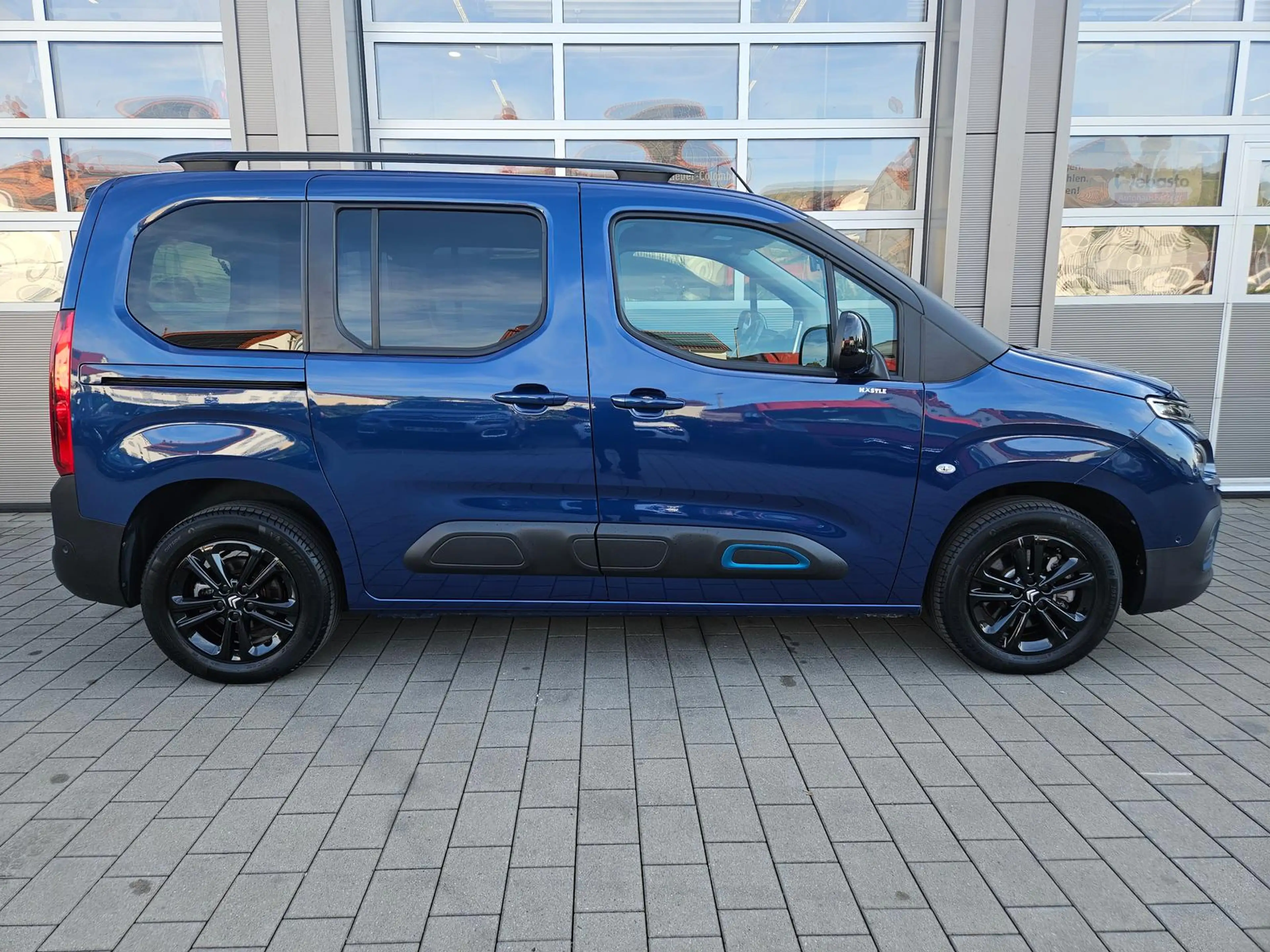 Citroen Berlingo ë-Berlingo Feel Pack M *SHZ*Park-Assist*RFK*11KW-O — photo 3
