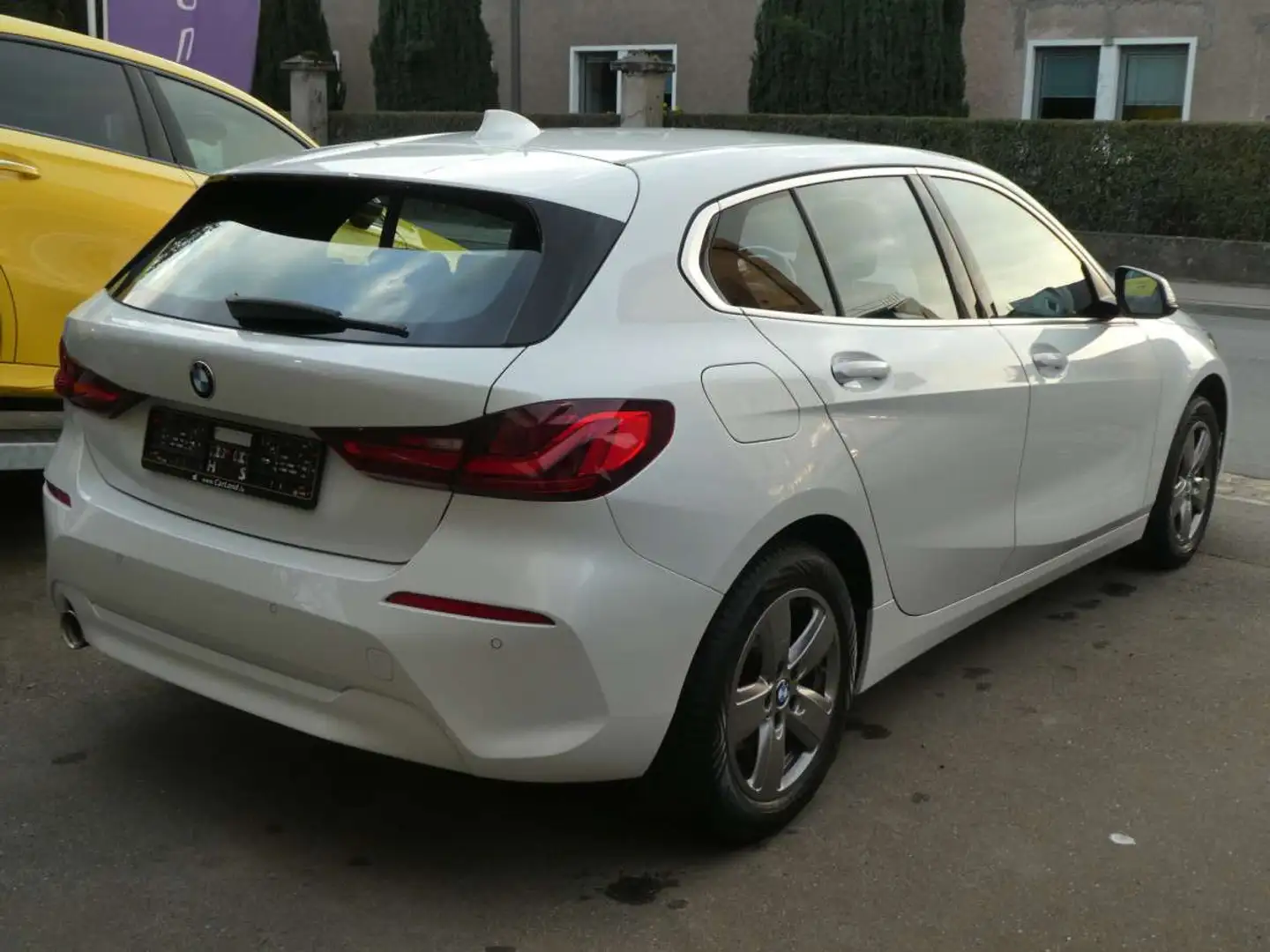 BMW 116 iA Pack Auto. Blanc - 2