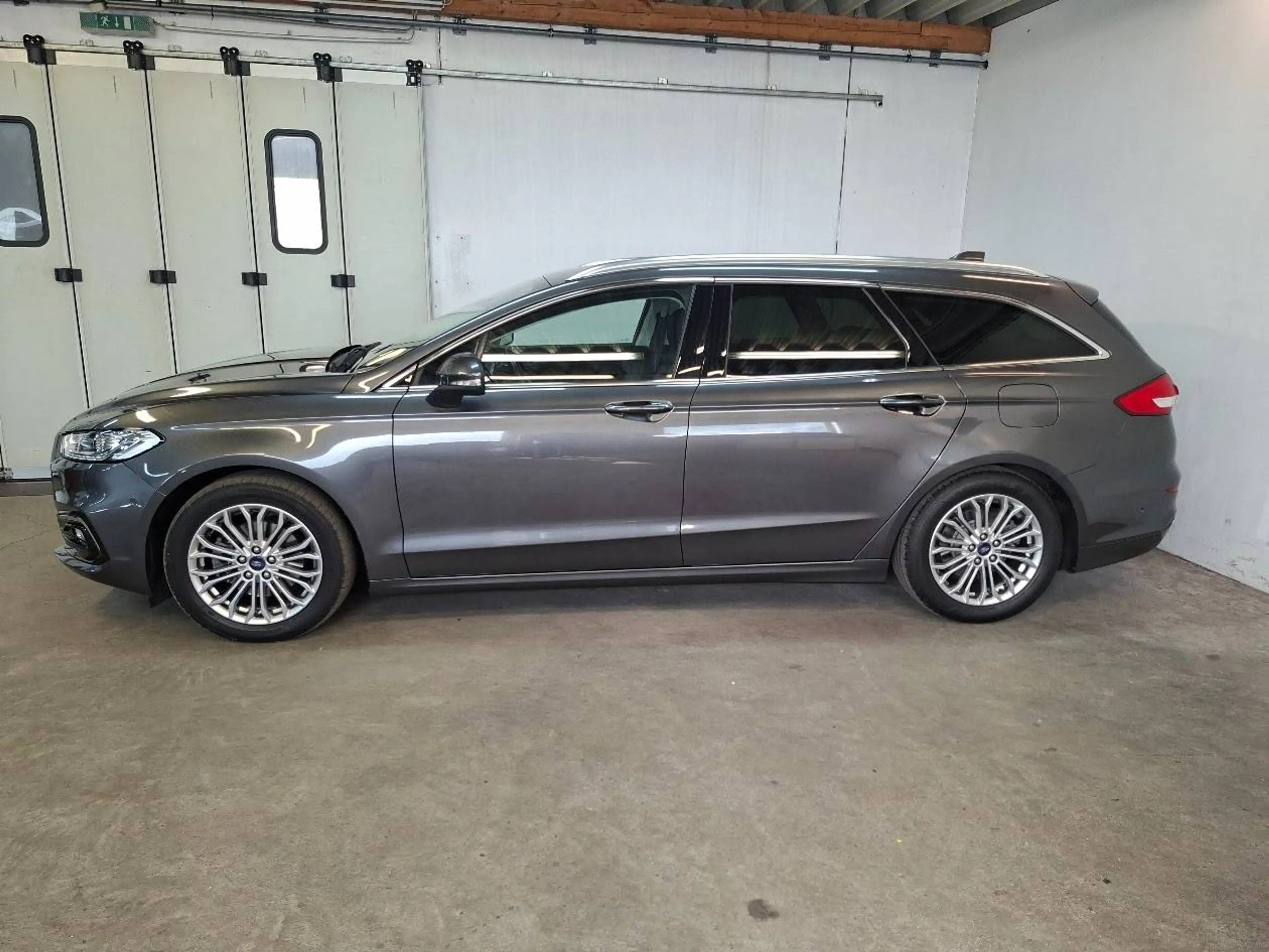 Ford Mondeo Kombi 2.0 EcoBlue Titanium, AHK, ACC, LED, Kamera — photo 2