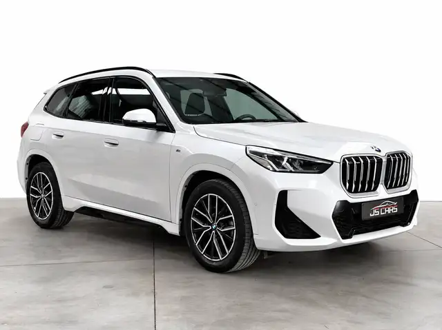 BMW X1 view 5